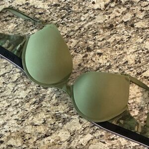 PINK Victoria's Secret Olive Camouflage Bra